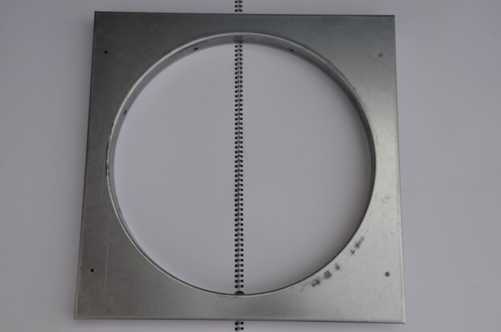 Kołnierz uniwersalny