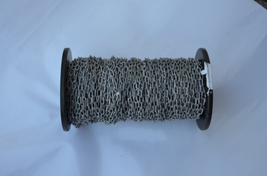 Łańcuch do montażu podajnika