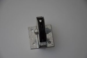 BLOCZEK ŚCIENNE 90 MM METALOWY